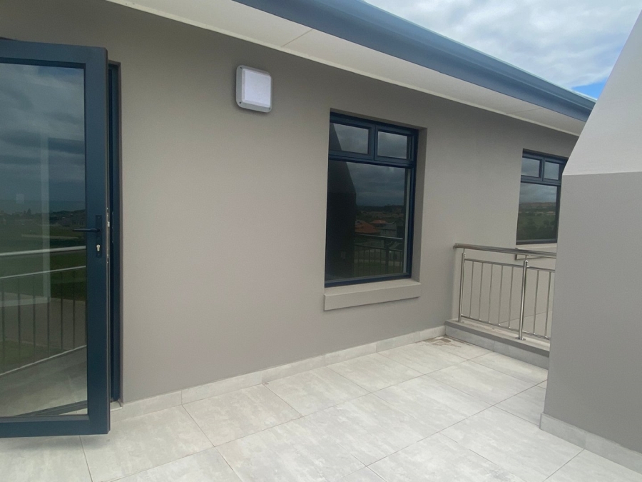 4 Bedroom Property for Sale in Kidds Beach Eastern Cape